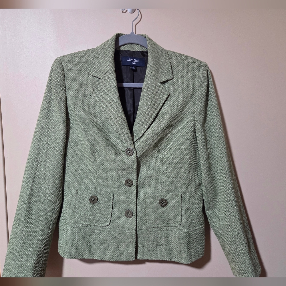 Jones Wear Size 8 Green Blazer Spring/Fall